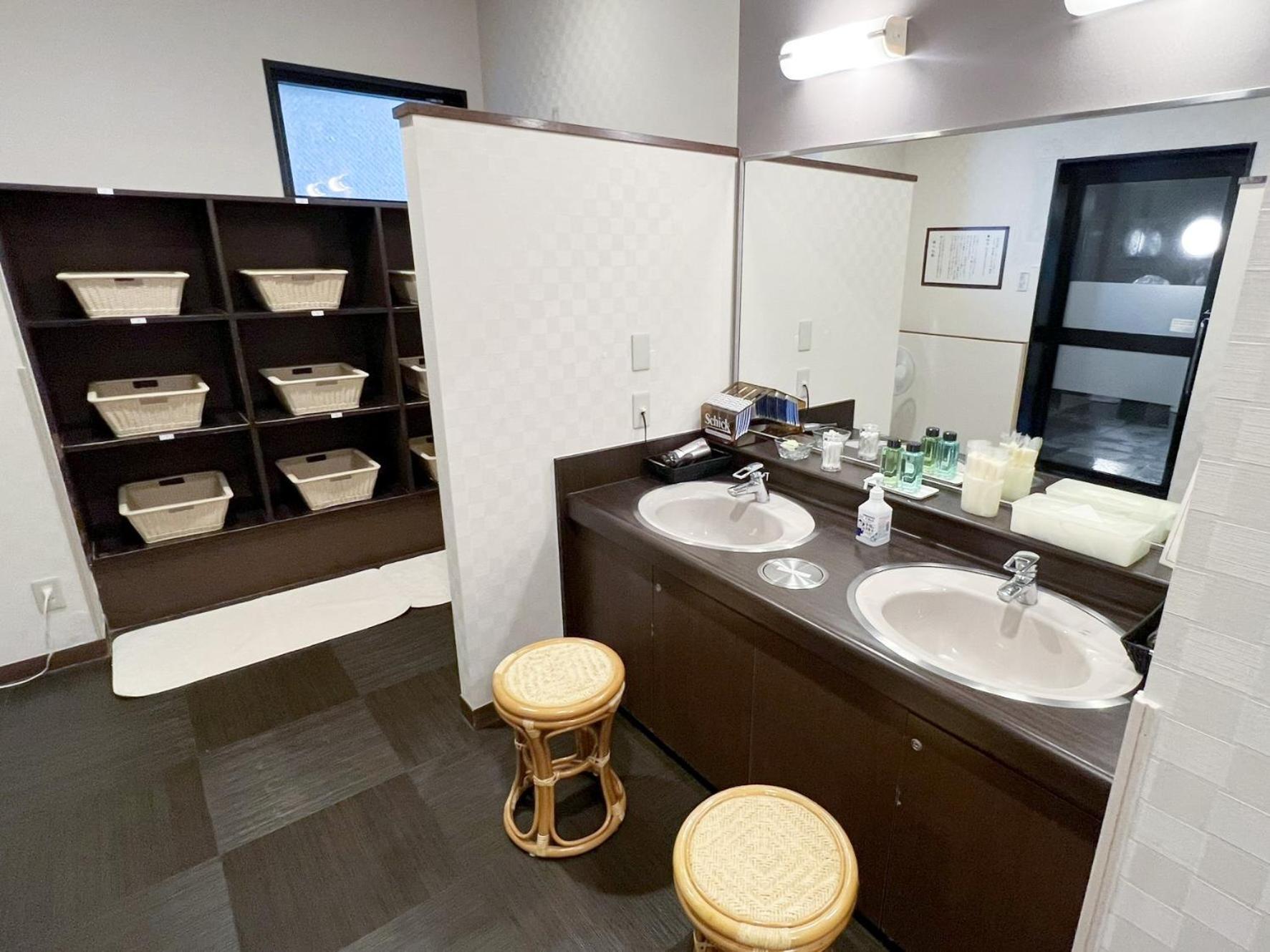 Hotel Route-Inn Ichinoseki Inter מראה חיצוני תמונה
